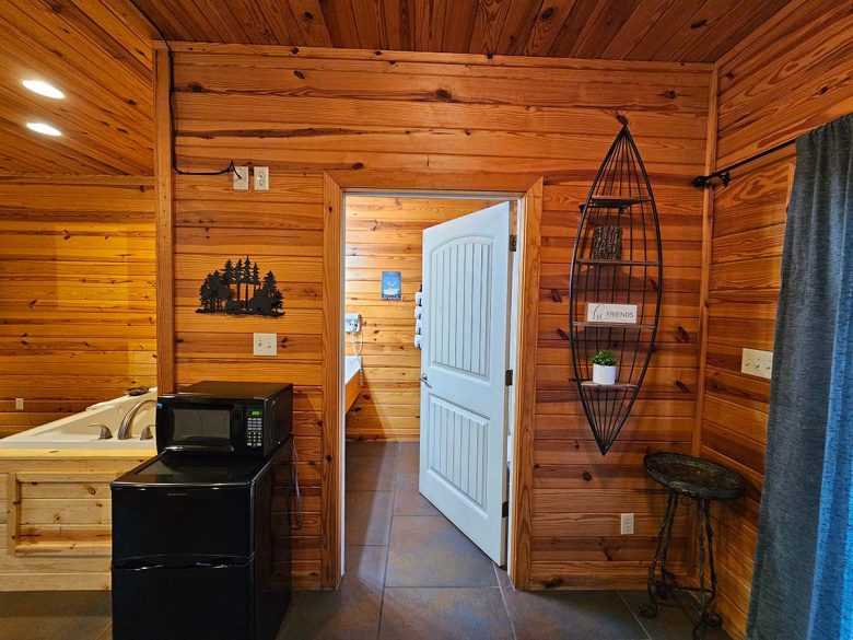Honey Bear Cabin 1 Bathroom Entrance