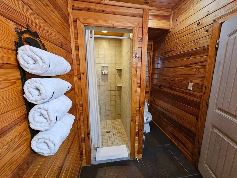 Honey Bear Cabin 1 Walk-in Shower & Toilet