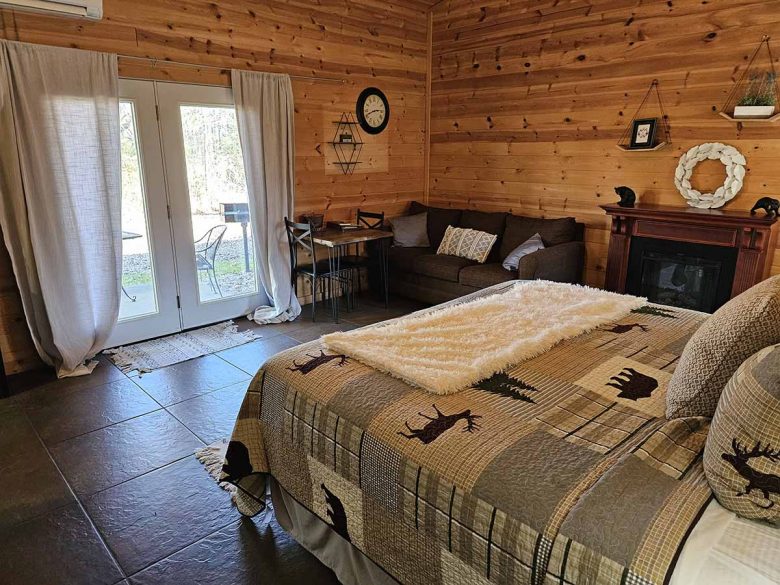 Honey Bear Cabin 5 Bedroom Patio Doors