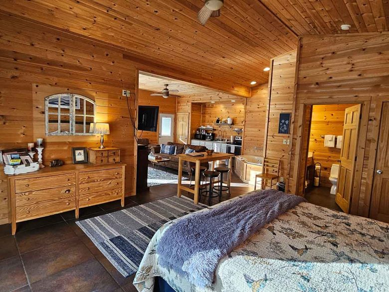 Honey Bear Haven Cabin 3